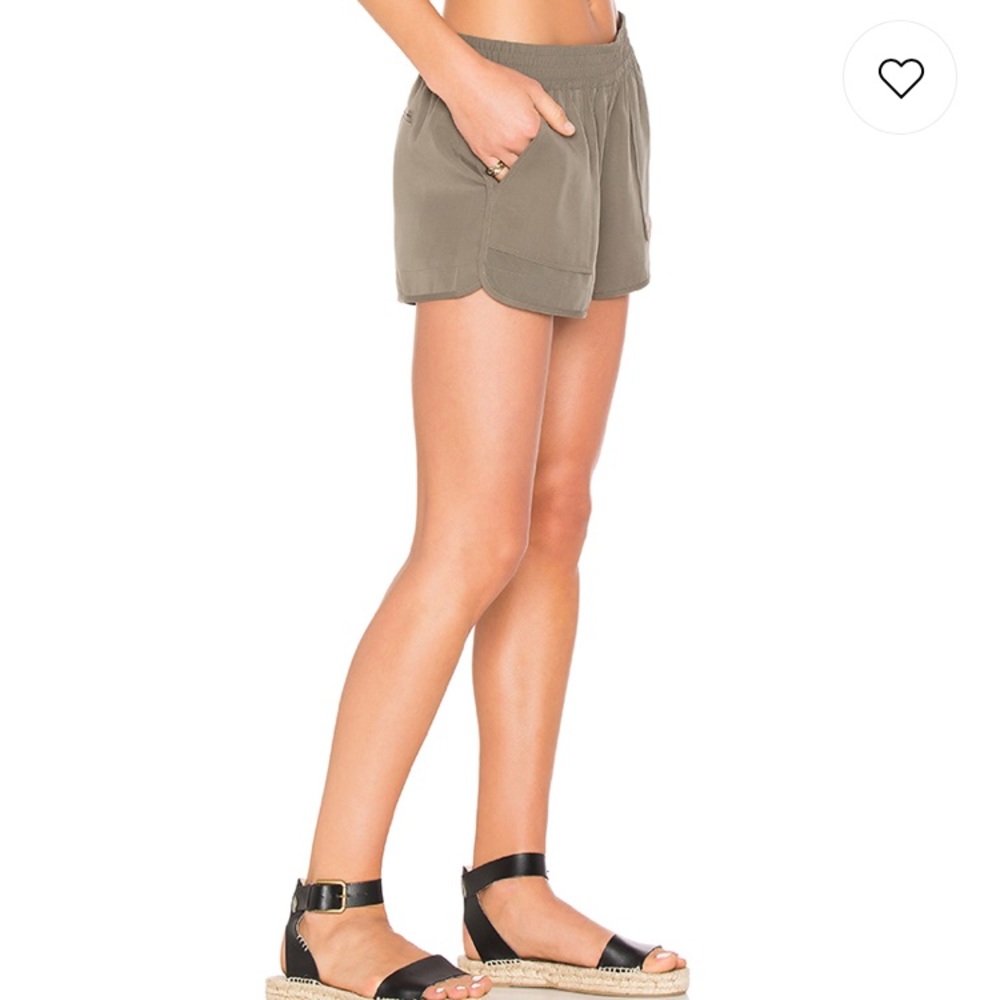 Olive joie beso Shorts